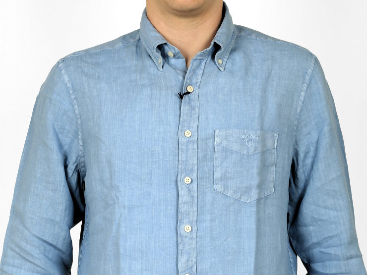 Camicia slim fit, manica lunga, button-down Gant in puro lino lavato. Logo e stemma Gant sono ricamati in tono sul taschino