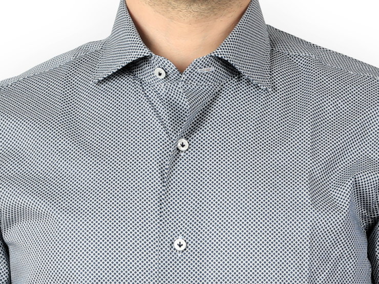 Camicia manica lunga Webb & Scott in popeline di cotone stampato con motivo microfantasia; il collo è francese semirigido