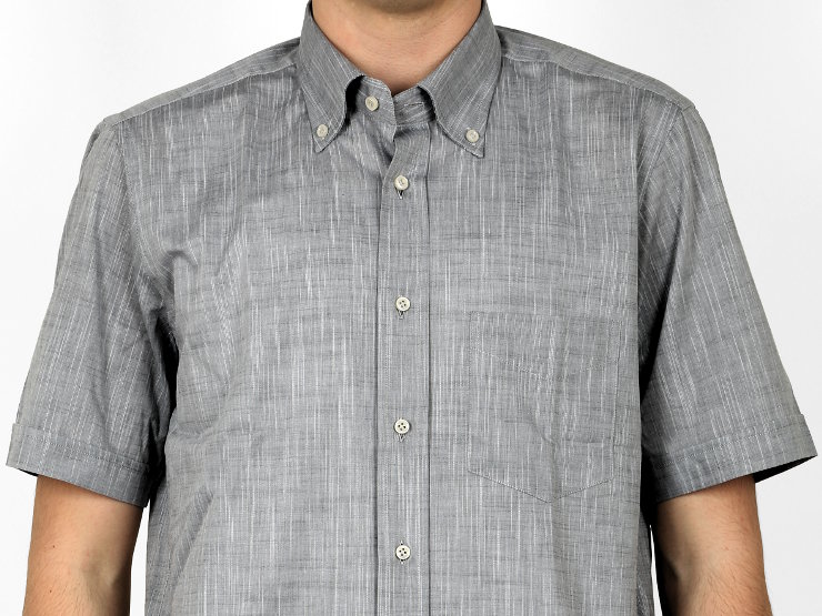 Camicia regular fit, manica corta, button-down Webb & Scott in cotone chambray con taschino.