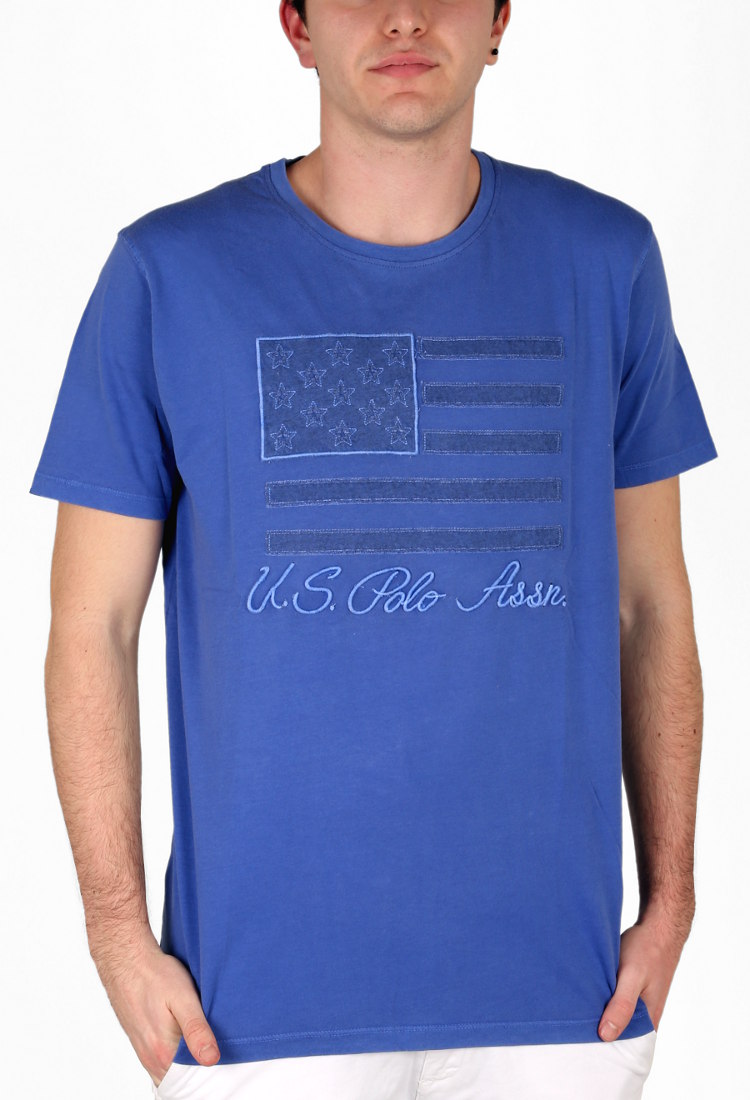 T-shirt manica corta USPA in puro cotone con nome del brand ricamato e con pezze di tessuto stampato cucite in rilievo a formare una bandiera USA stilizzata