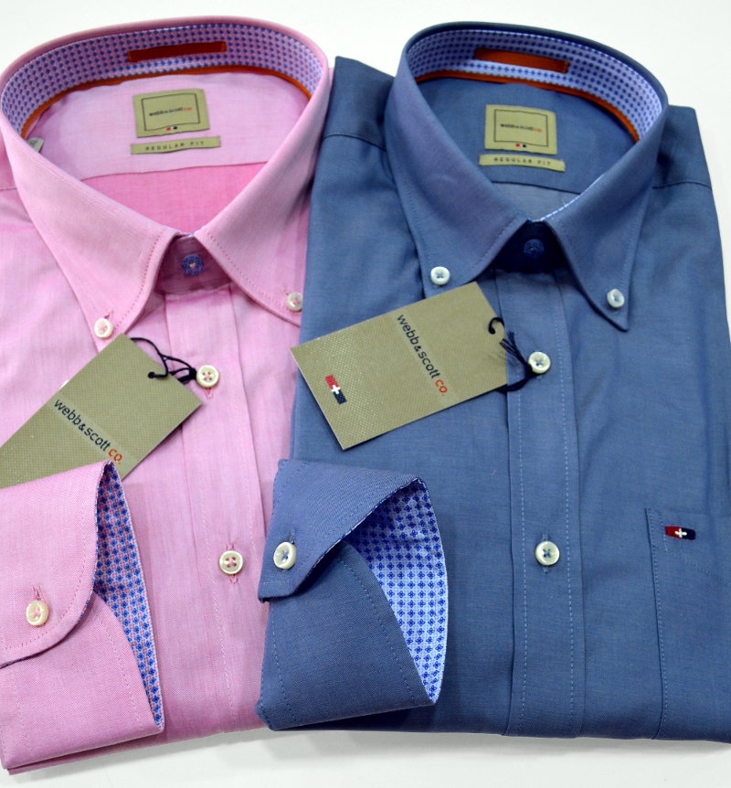 Camicie regular fit, manica lunga e button-down Webb & Scott in leggerissimo twill di cotone, con inserti in tessuto fantasia all'interno di collo e polsi. Il logo è ricamato sul taschino
